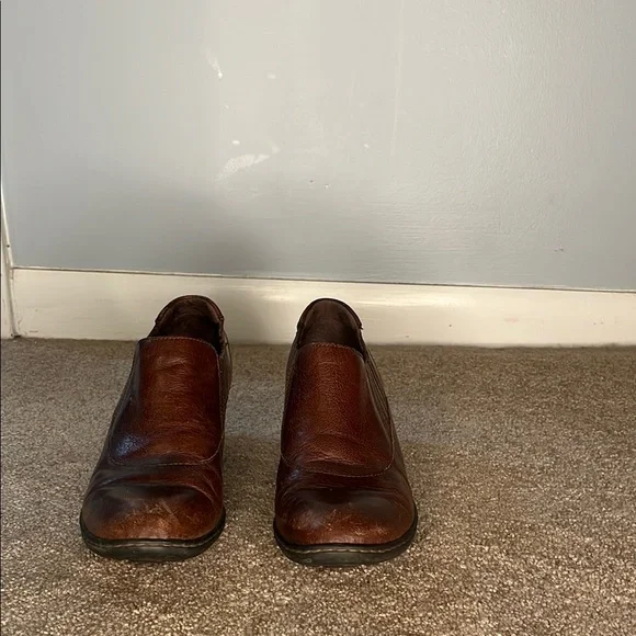 Born Brown Ankle Boots Timeless Leather Booties - Picture 3 of 7